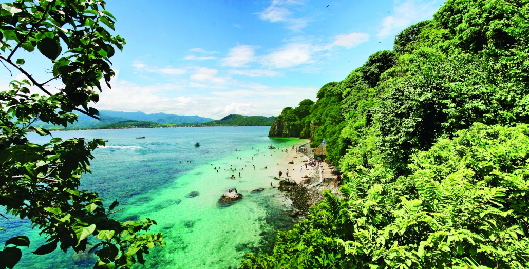 Isla del Coral, playa. mar, vegetación