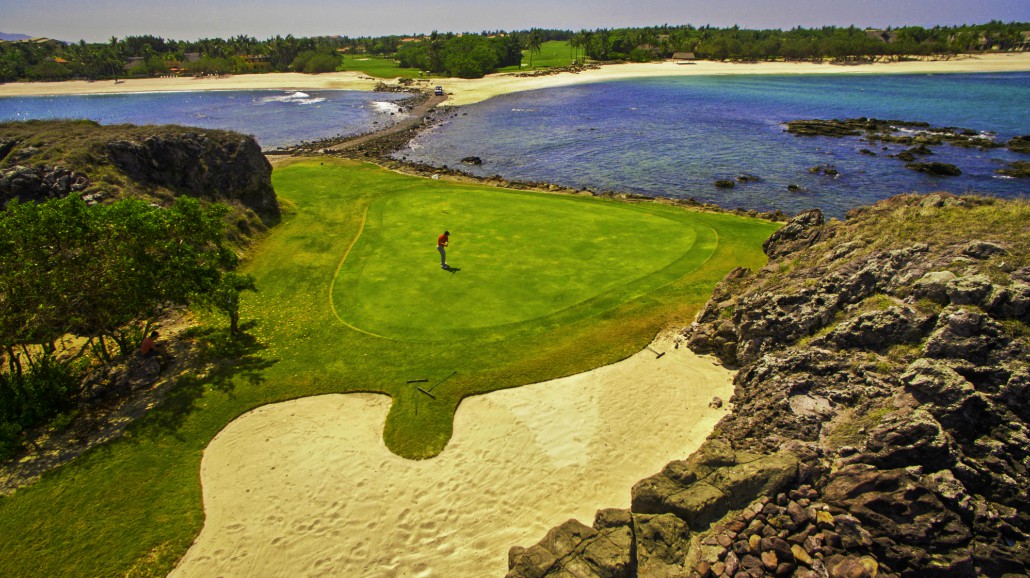 golfer, golf, man, sea, golf course